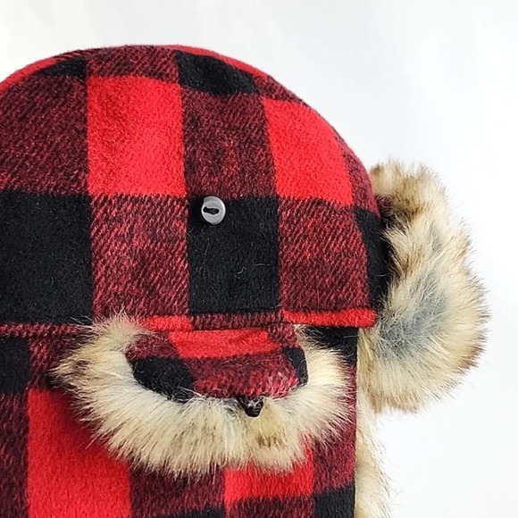Old Navy Red Black Cherckered Trapper Winter Hat Faux Fur Size L - XL - Picture 7 of 10